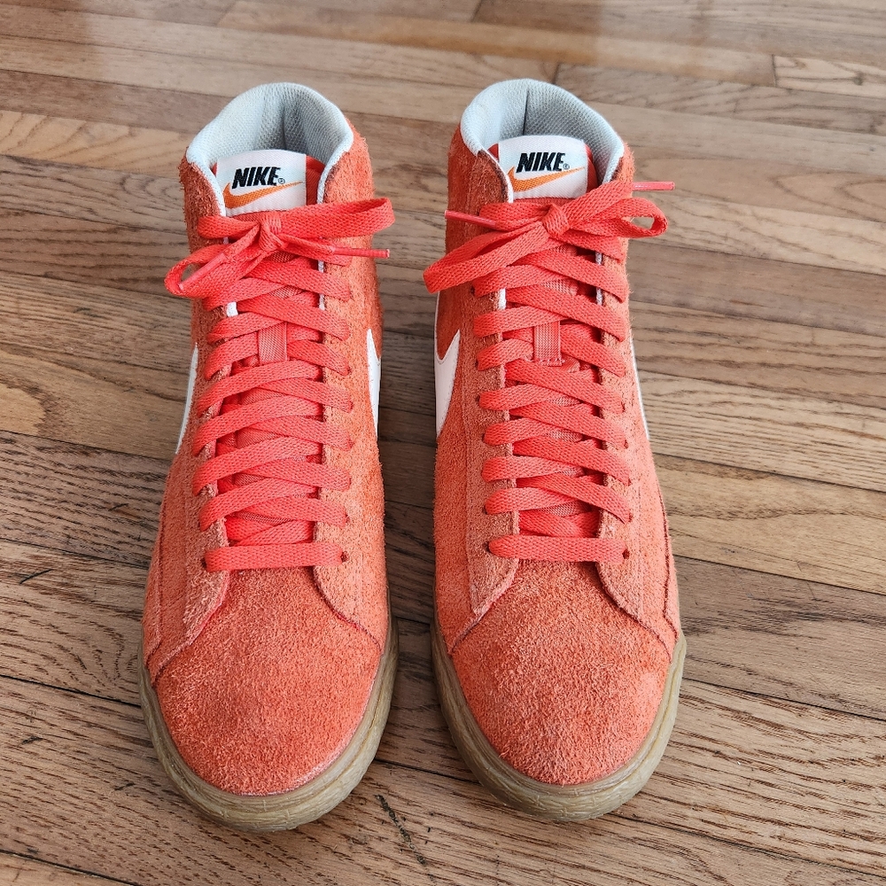 Womens Nike Blazer Mid Orange Suede Gum Shoes Size 9.5